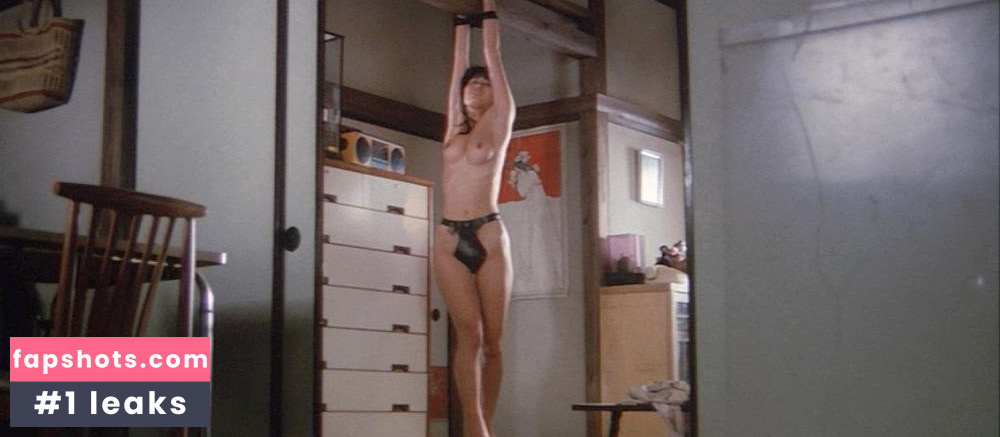 Ryôko Watanabe gallery photo #12